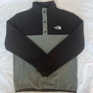 The North Face Boys Black and Gray Fleece Pullover Sweatshirt Medium 10 12